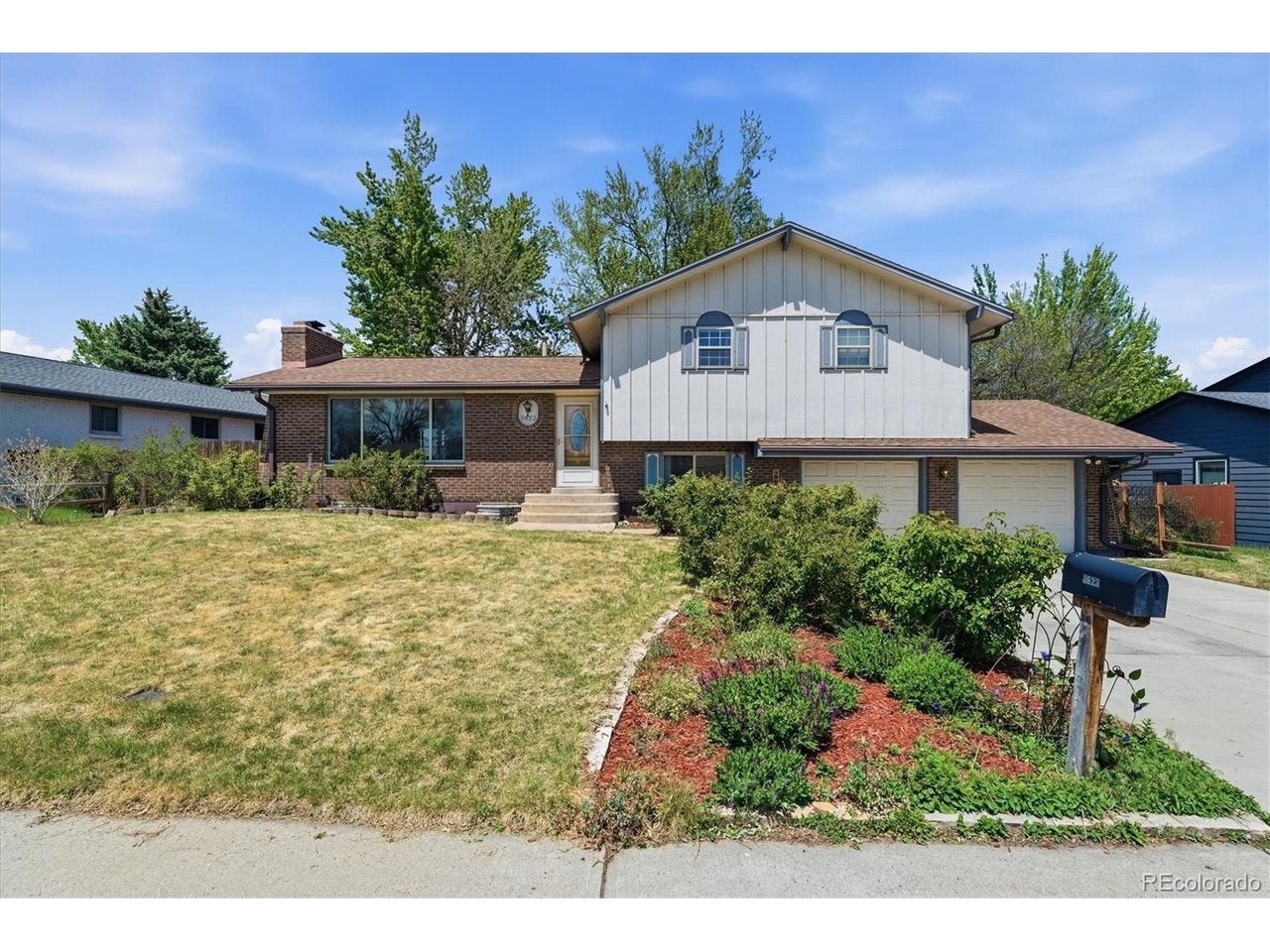 8623 Warren Dr, Lakewood, CO 80227
