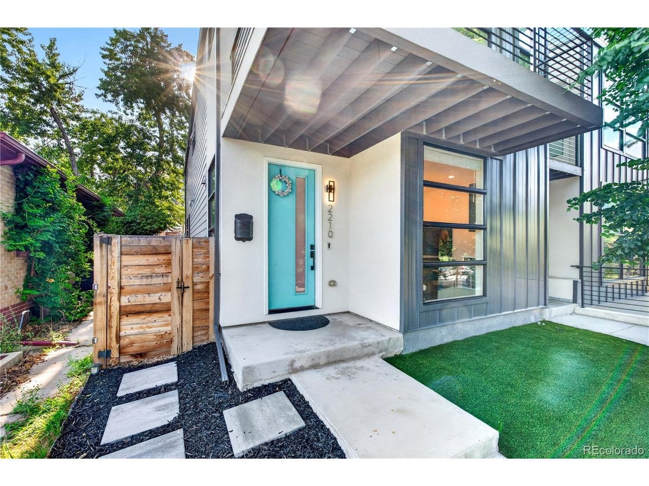 2210 Sherman St, Denver, CO 80210