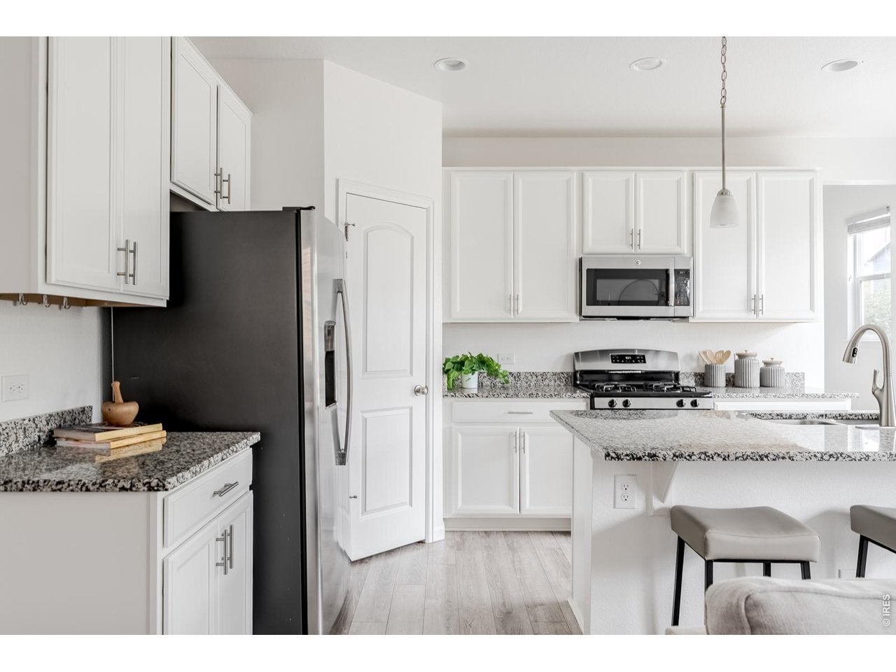 631 W 170 Pl, Broomfield, CO 80023 photo