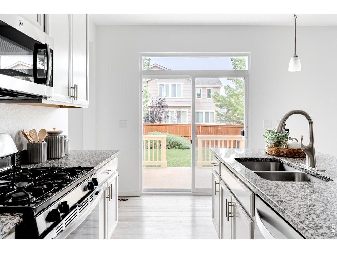 631 W 170 Pl, Broomfield, CO 80023 photo