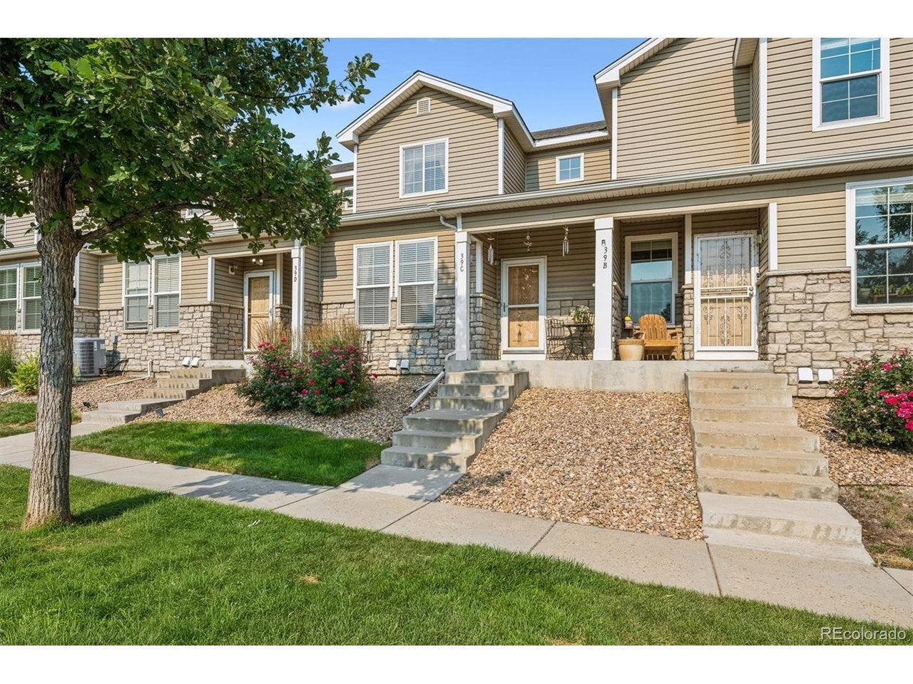 9758 Laredo St, Commerce City, CO 80022
