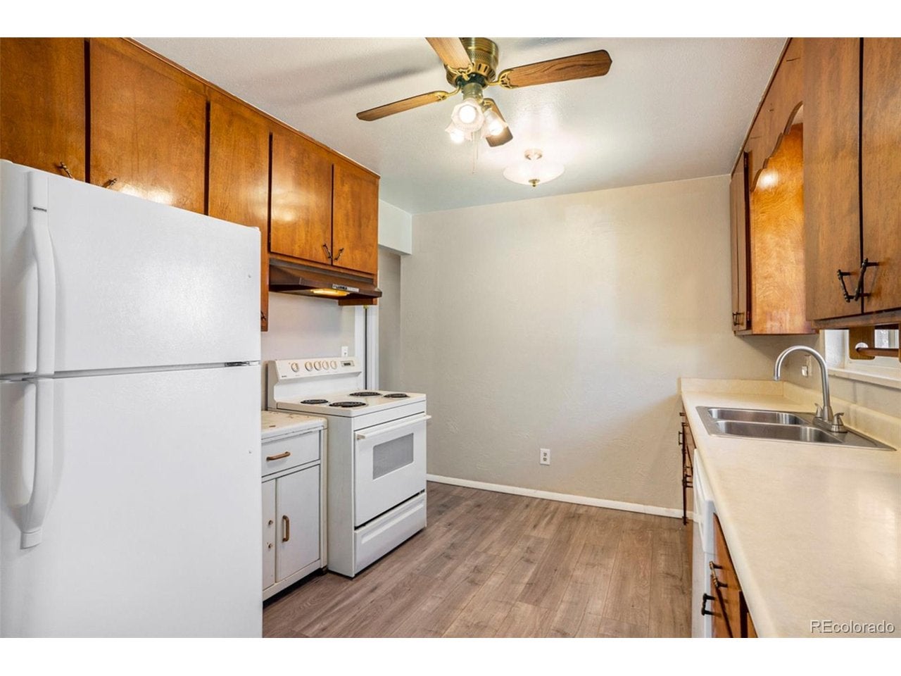 414 Maplewood Dr, Colorado Springs, CO 80907 photo