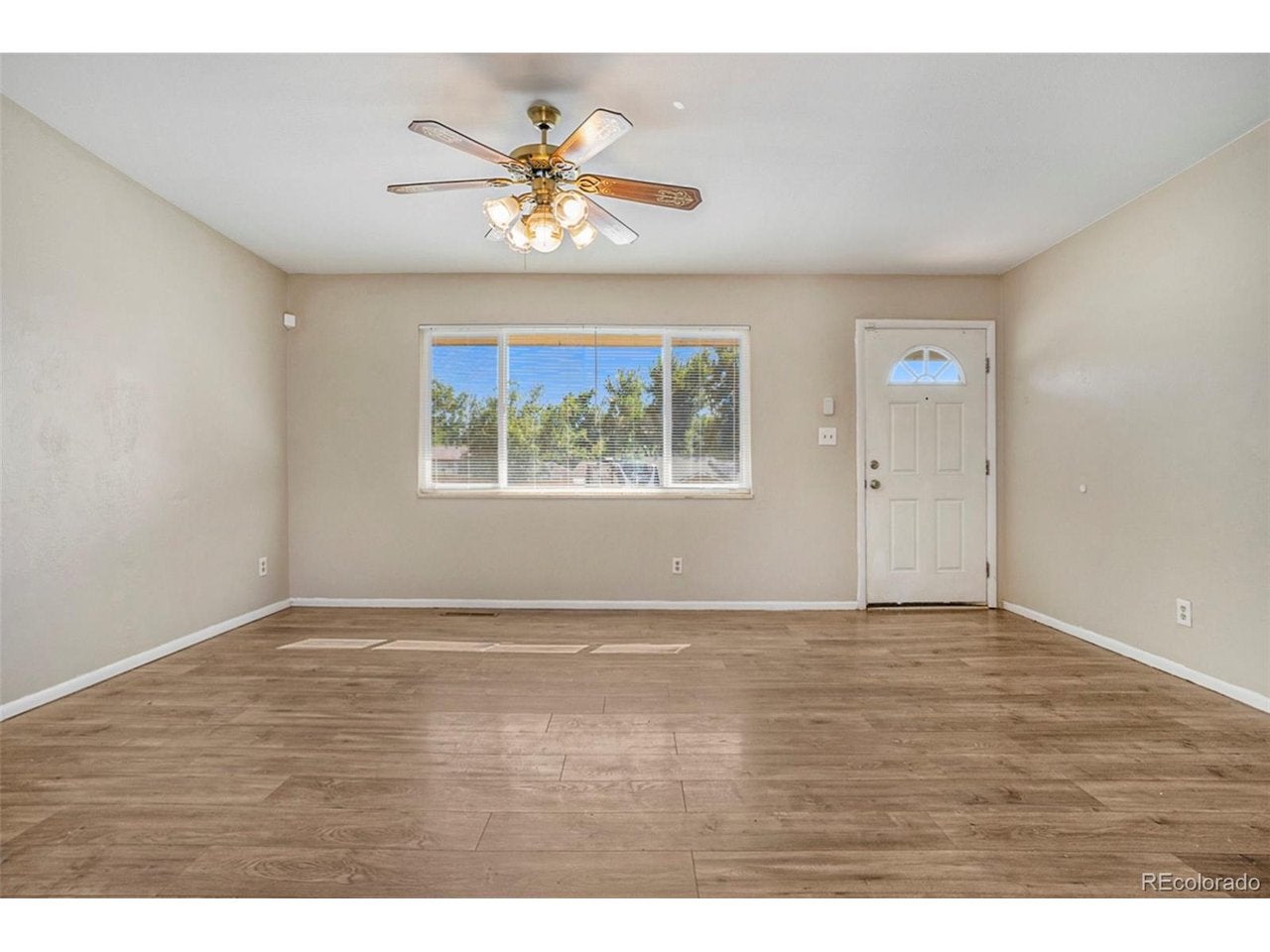 414 Maplewood Dr, Colorado Springs, CO 80907 photo