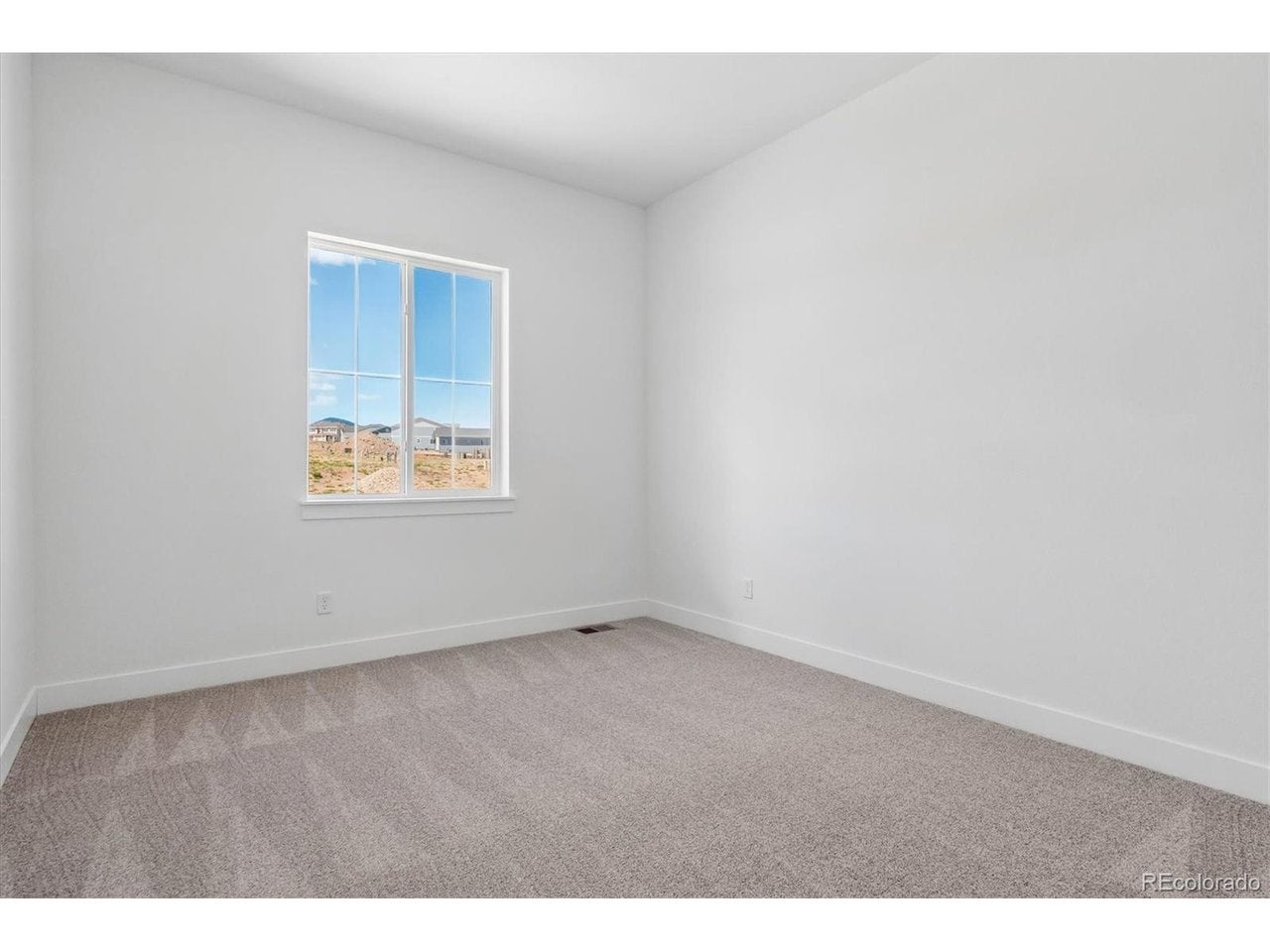 8610 Yellowcress St, Littleton, CO 80125 photo