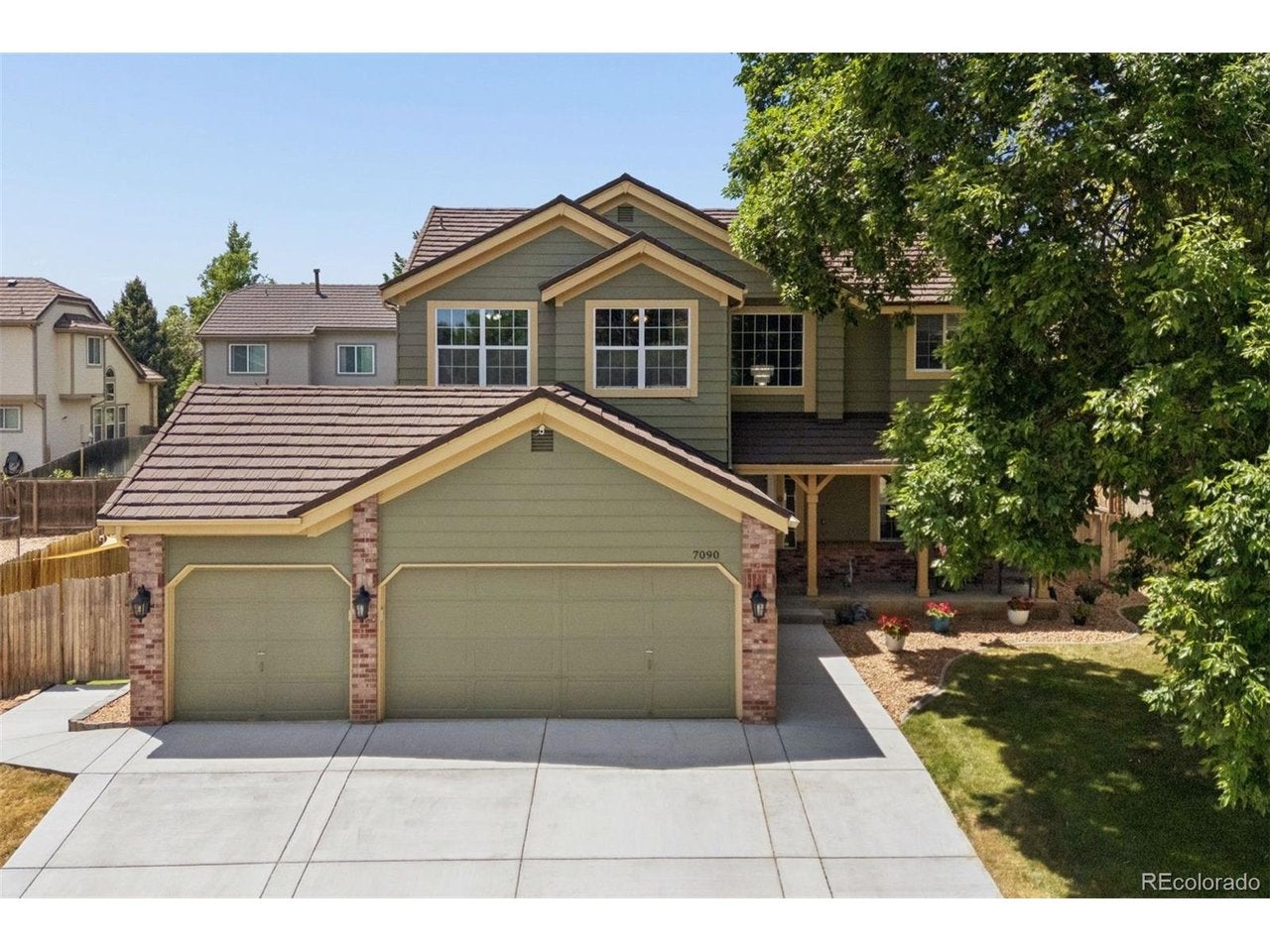 7090 Phillips Ave, Littleton, CO 80128