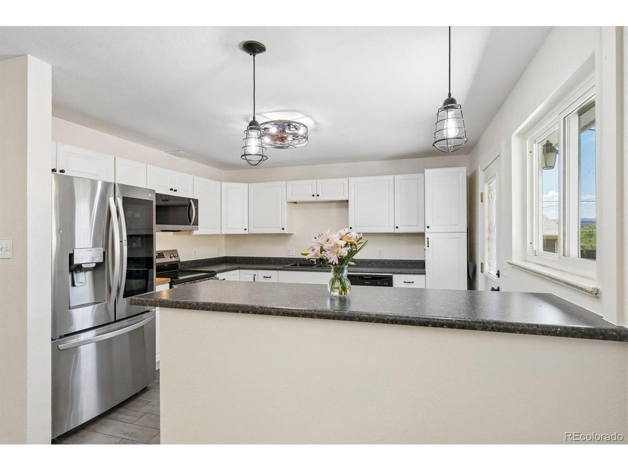 6017 Vivian Ct, Arvada, CO 80004 photo