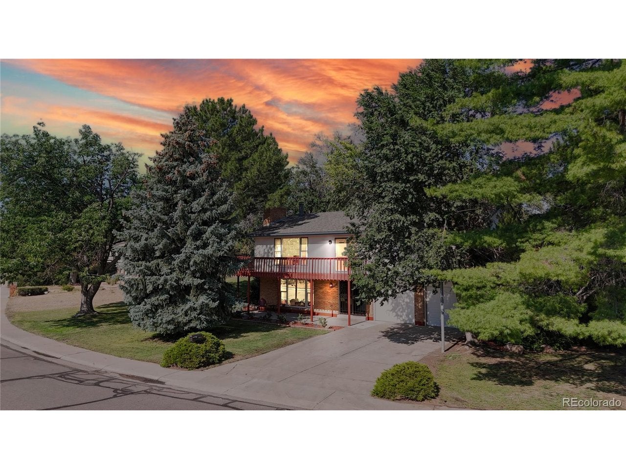 10453 Arkansas Dr, Lakewood, CO 80232