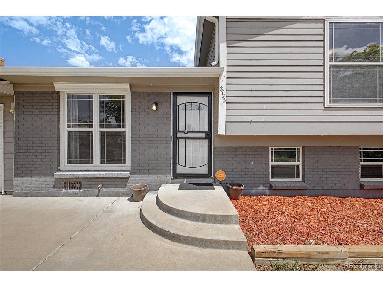 2723 E 96 Way, Thornton, CO 80229 photo