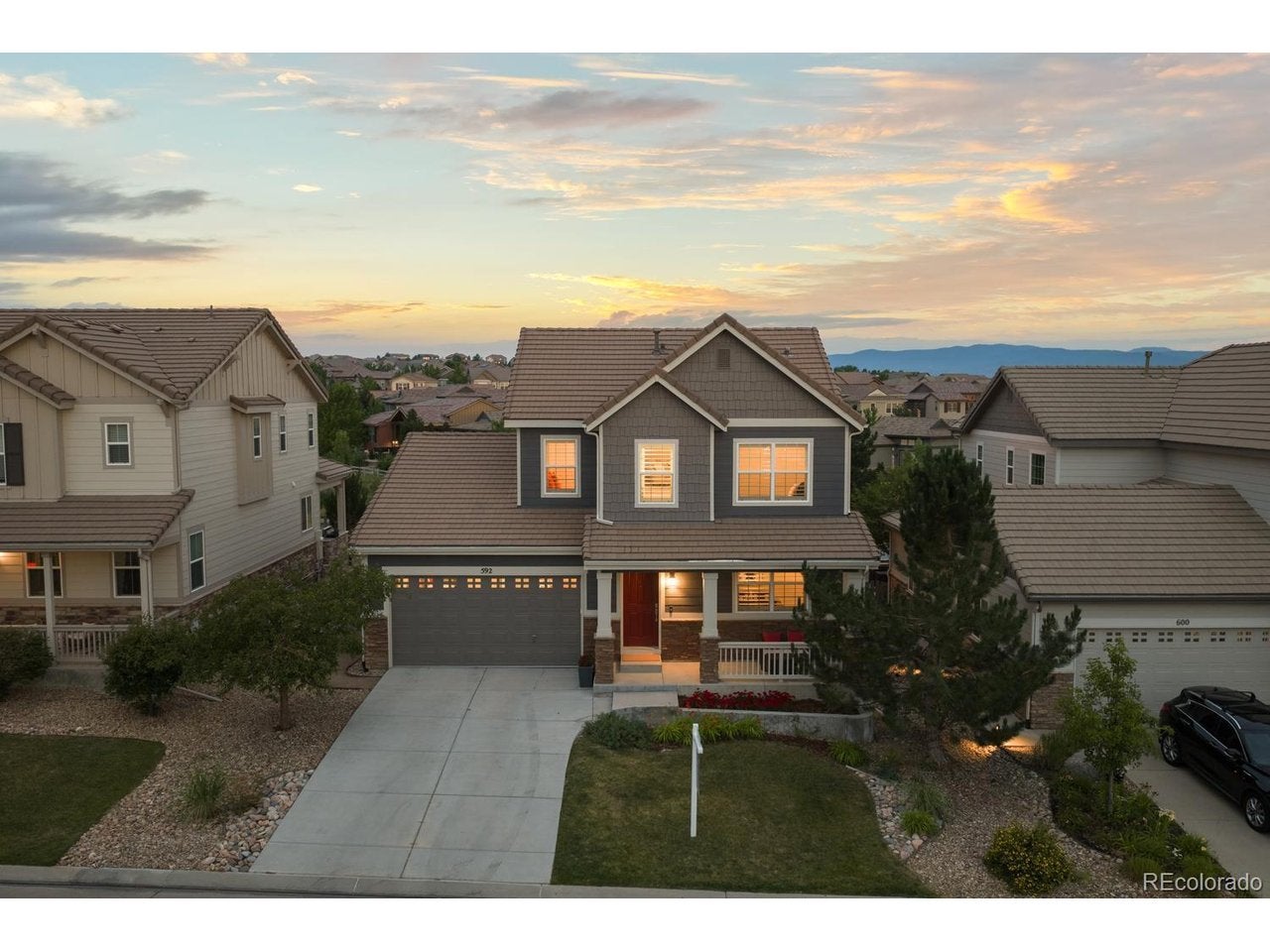 592 Meadowleaf Ln, Highlands Ranch, CO 80126