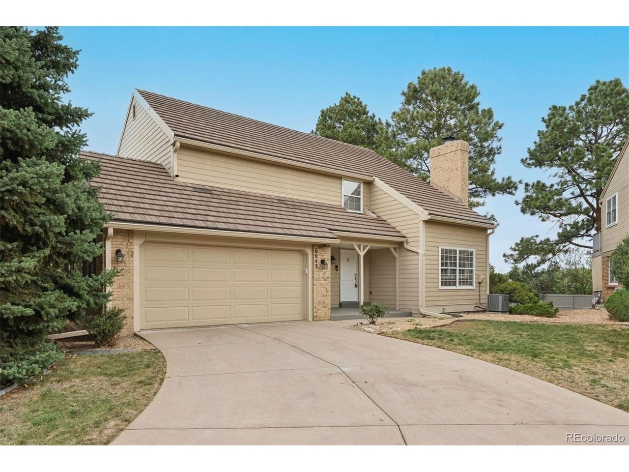 6043 E Briarwood Dr, Centennial, CO 80112 photo
