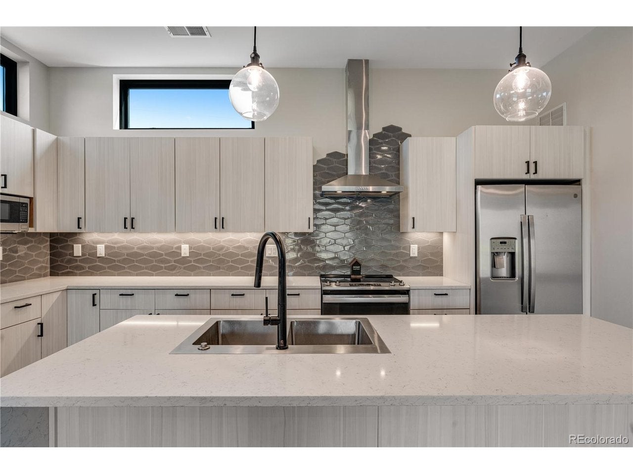 2260 Glenn St, Colorado Springs, CO 80904 photo