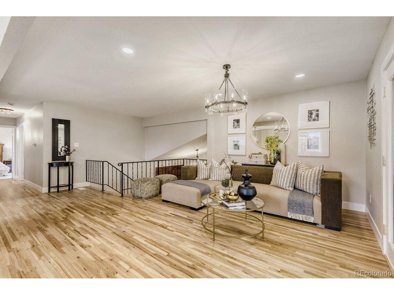 3111 S Holly Pl, Denver, CO 80222 photo