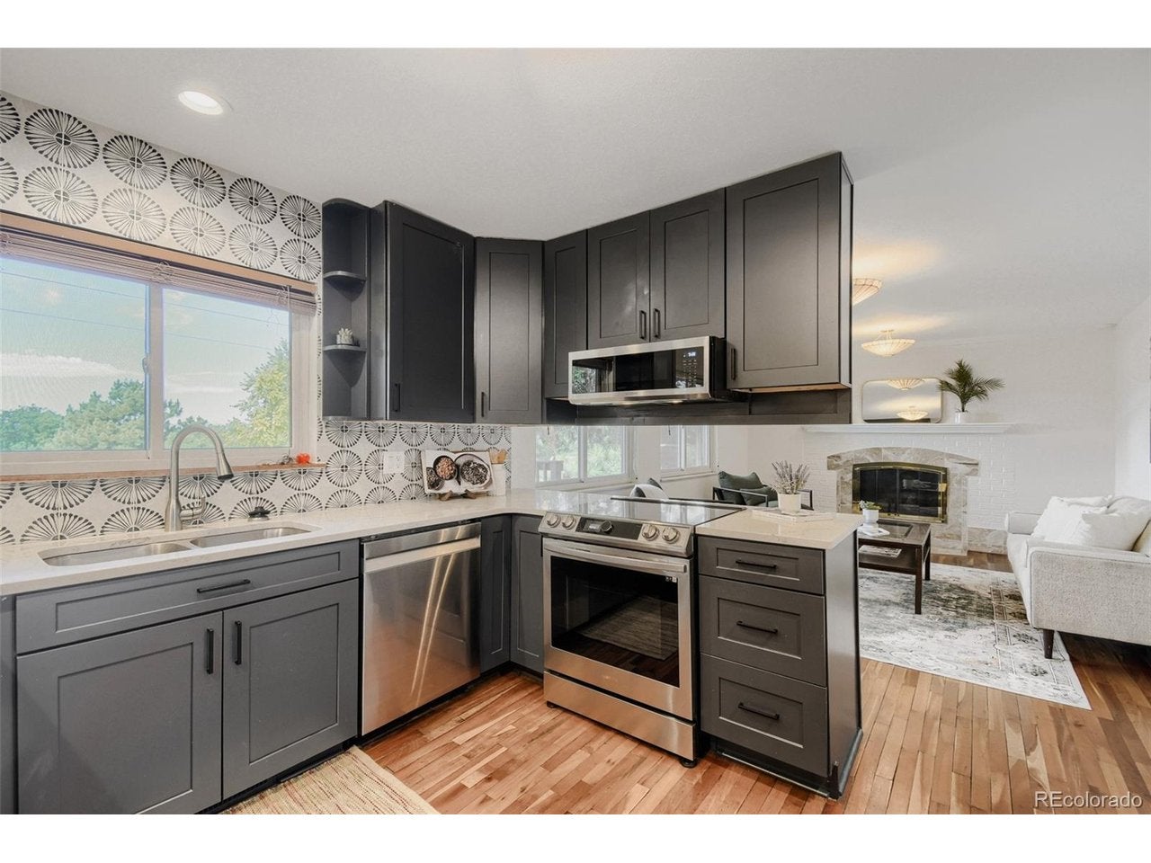 3077 S Rosemary St, Denver, CO 80231 photo