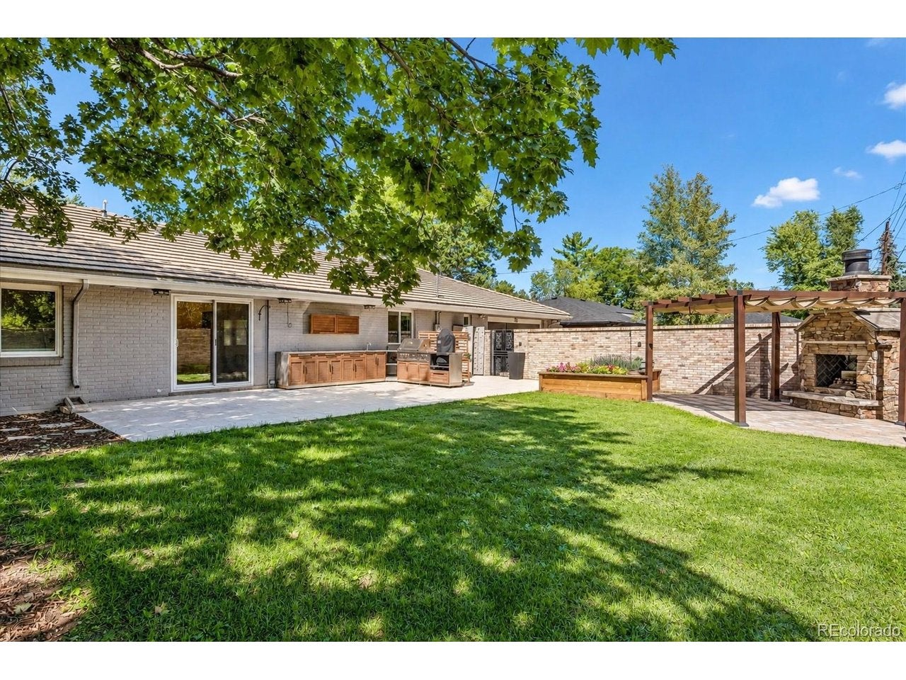 500 Monaco Street Pkwy, Denver, CO 80220