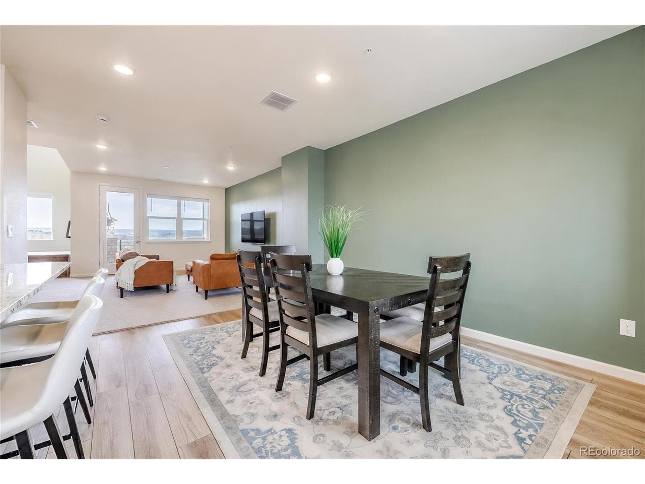 930 Hook Grv, Colorado Springs, CO 80907 photo