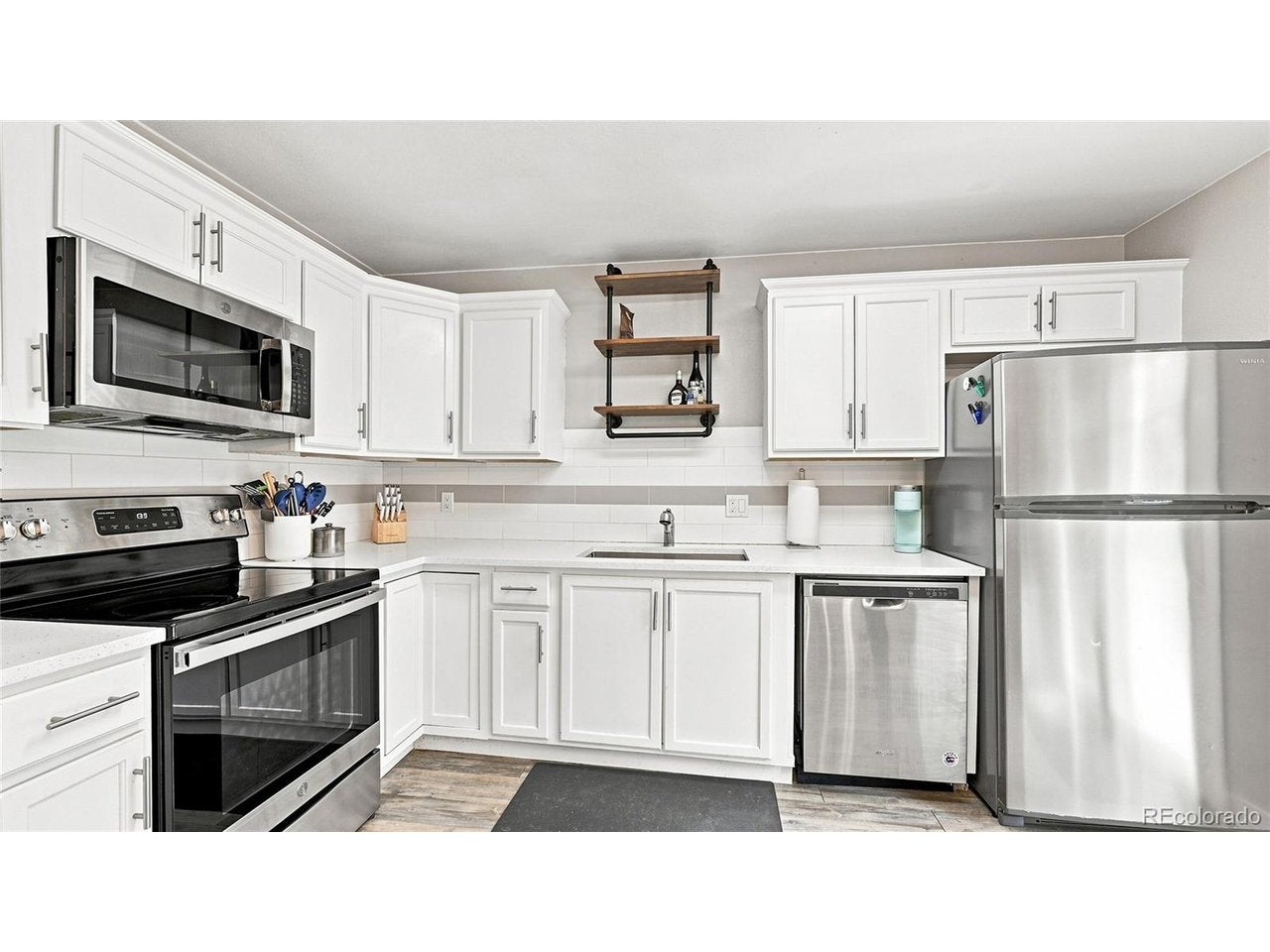 73 Sable Blvd, Aurora, CO 80012