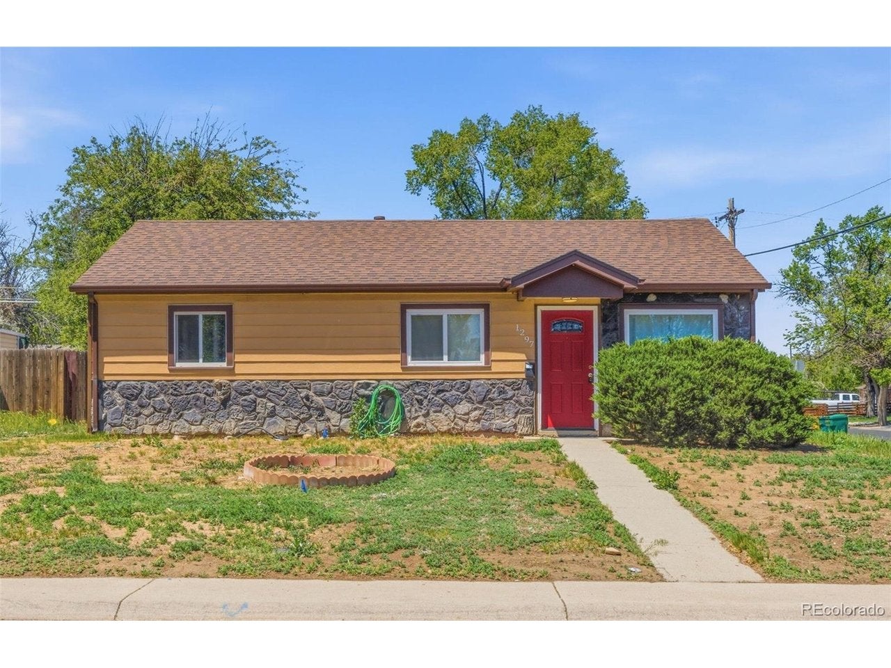 1297 Worchester St, Aurora, CO 80011