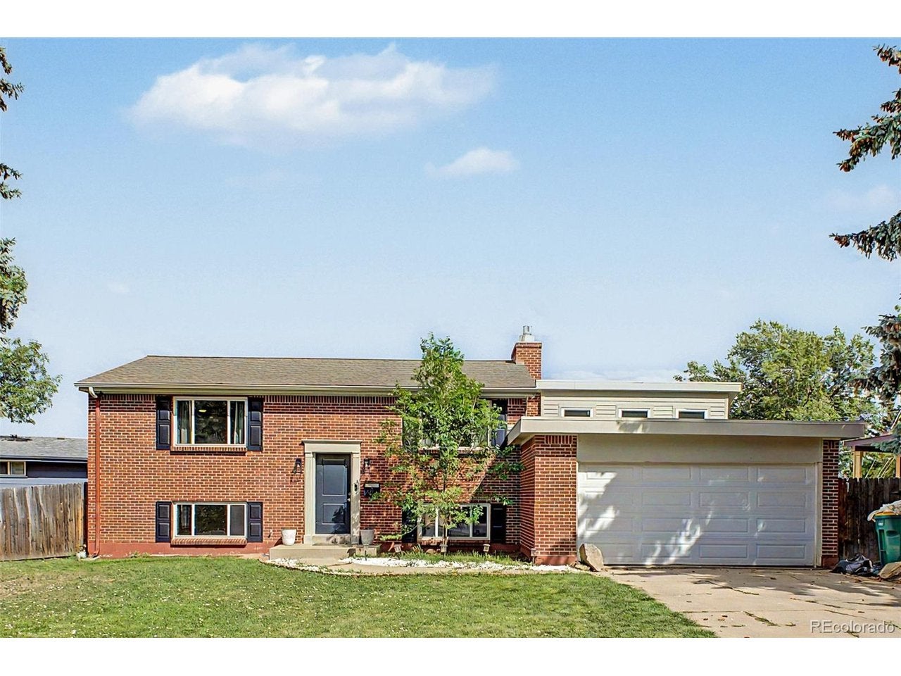 660 Arbutus St, Lakewood, CO 80228