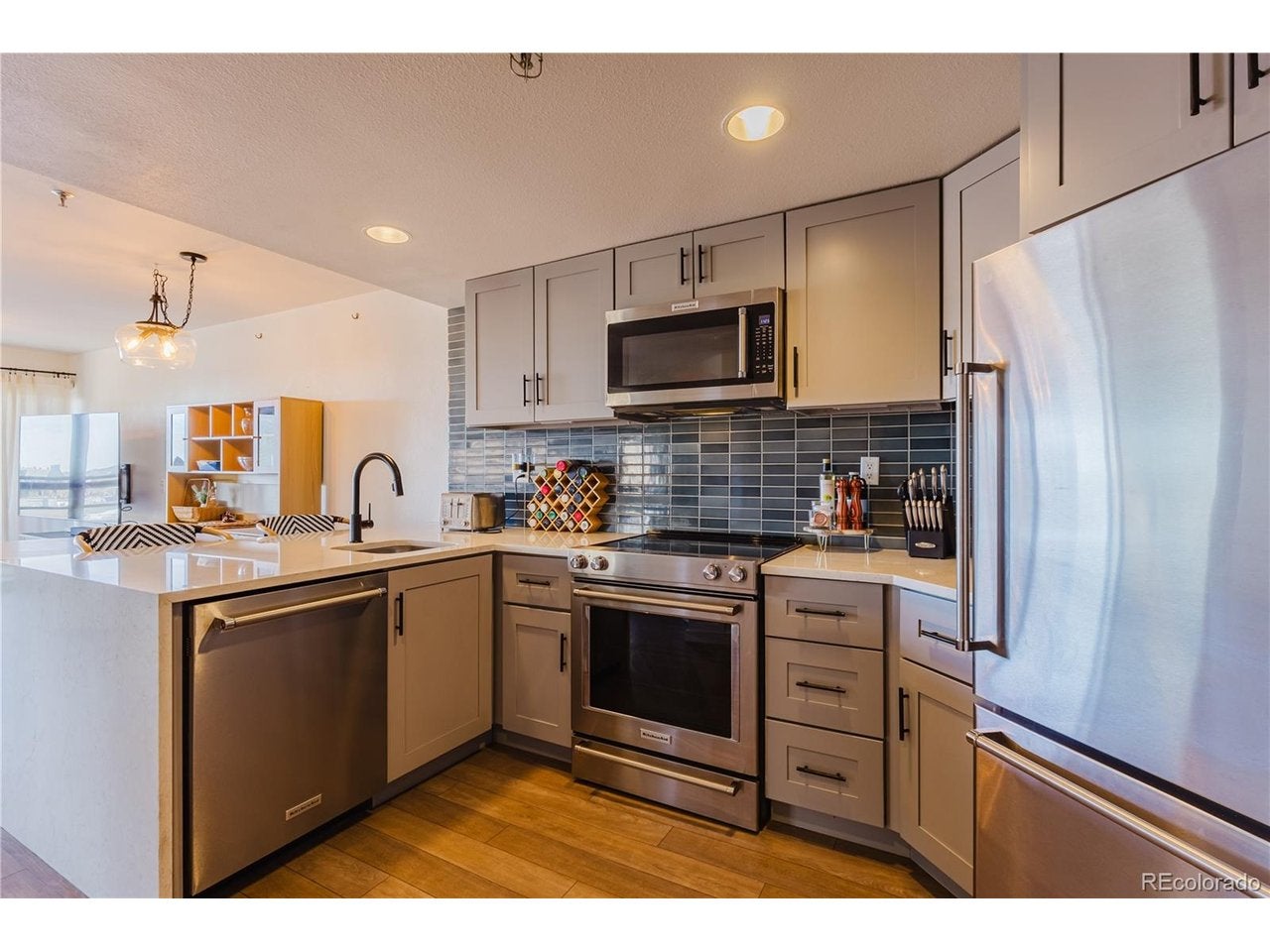 100 Park Ave, Denver, CO 80205