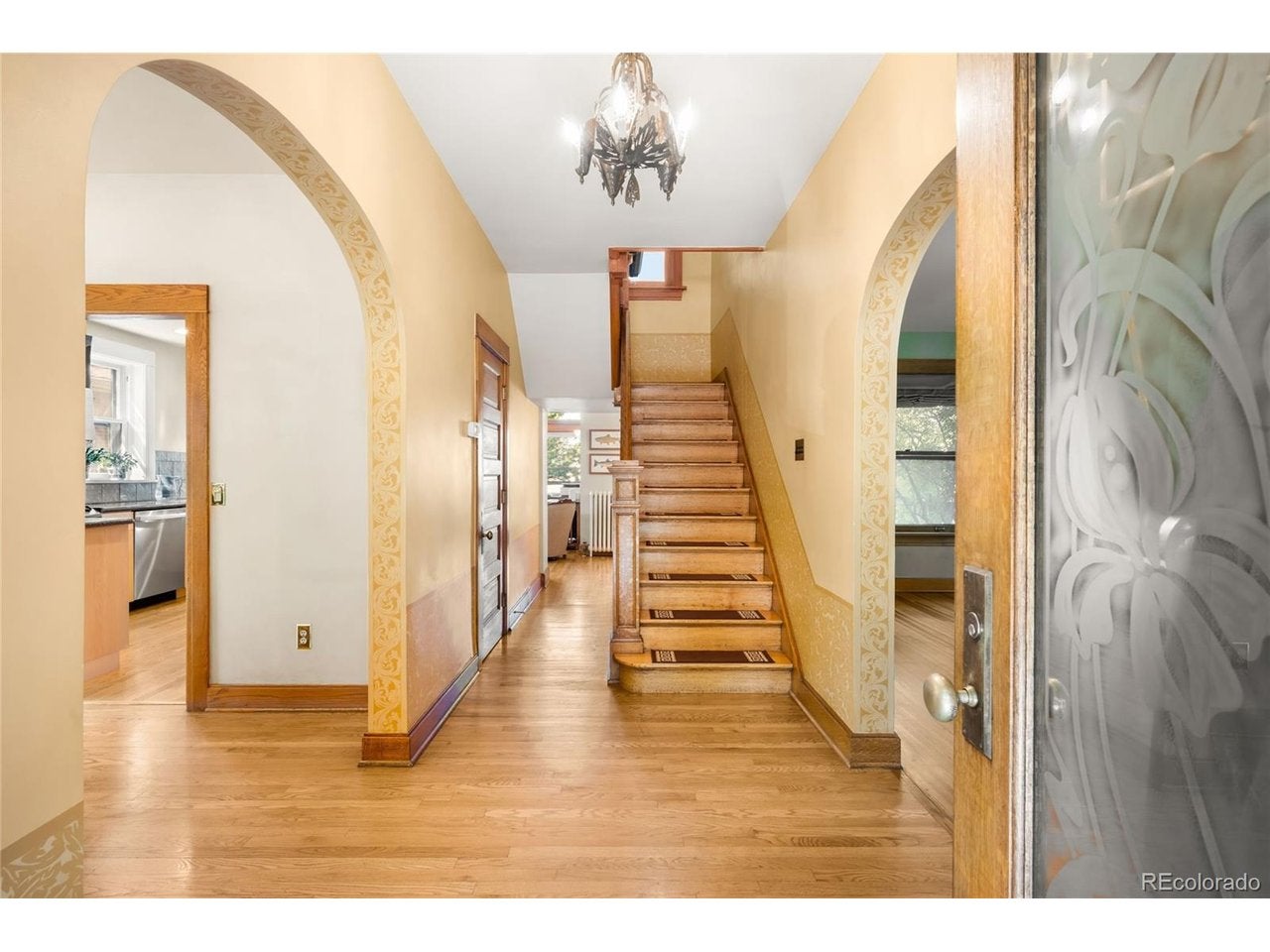 961 S Corona St, Denver, CO 80209 photo