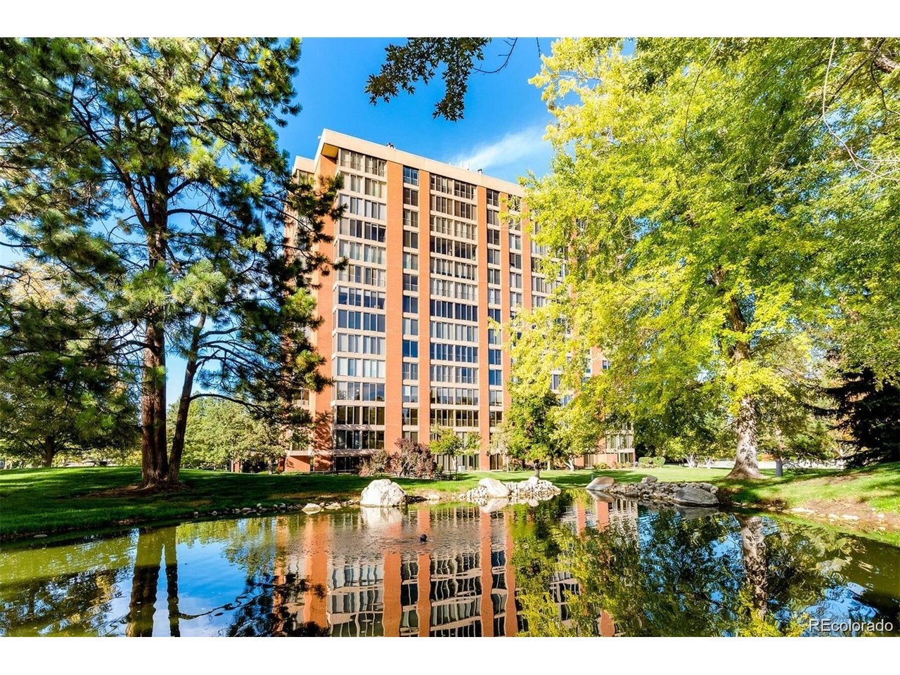1900 Girard Pl, Englewood, CO 80113