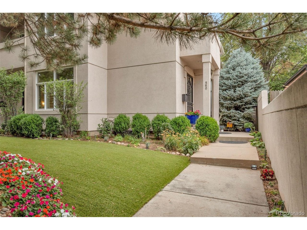 560 Josephine St, Denver, CO 80206