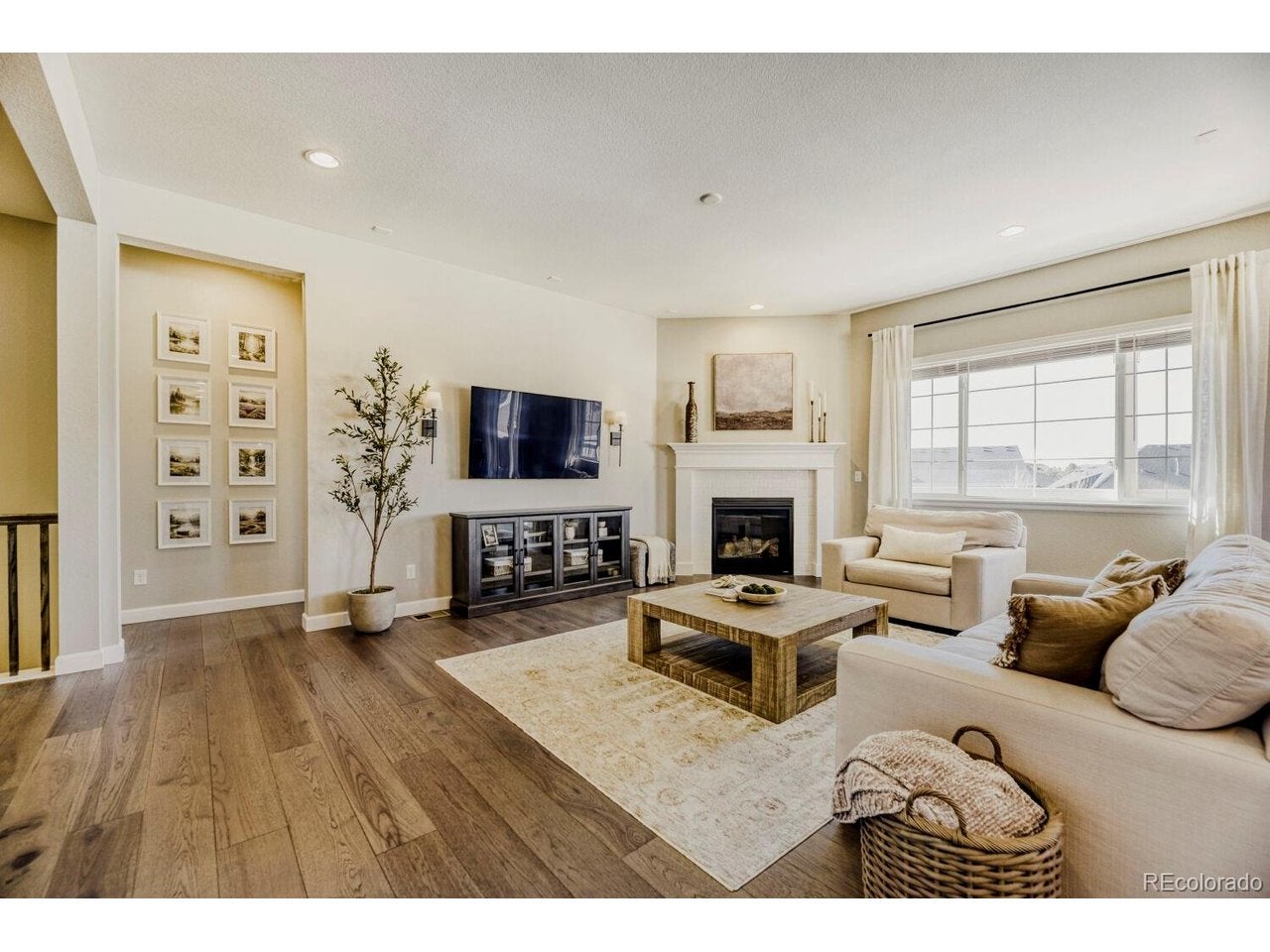 1135 Sunlit Dr, Castle Rock, CO 80109 photo