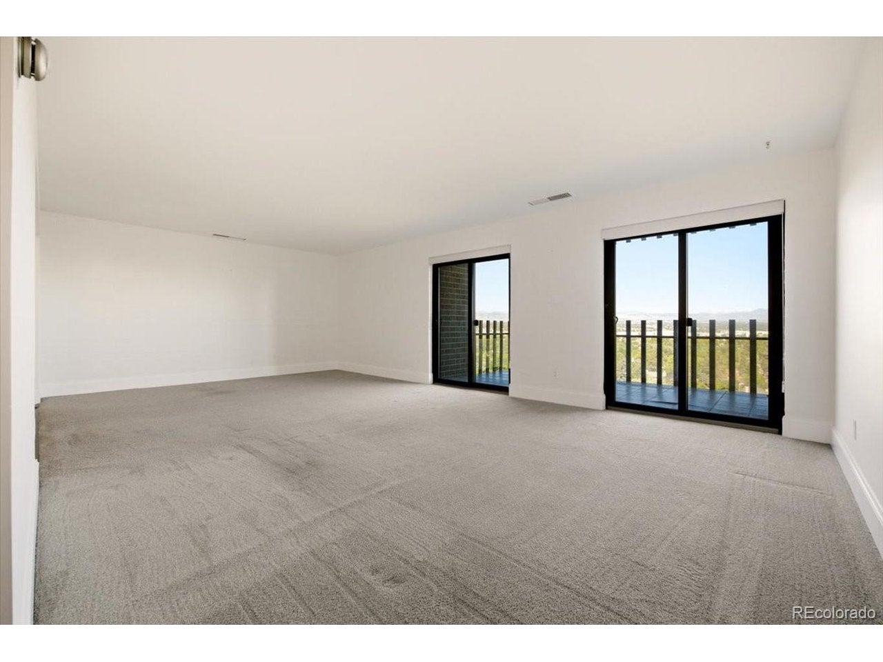 420 S Marion Pkwy #1303, Denver, CO 80209 photo