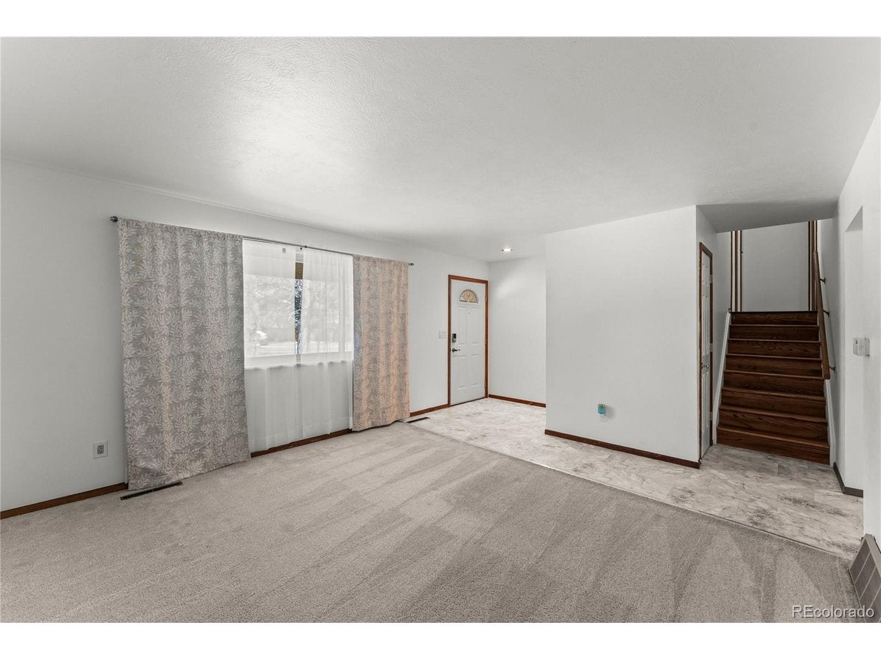 4025 N Carefree Cir, Colorado Springs, CO 80917 photo