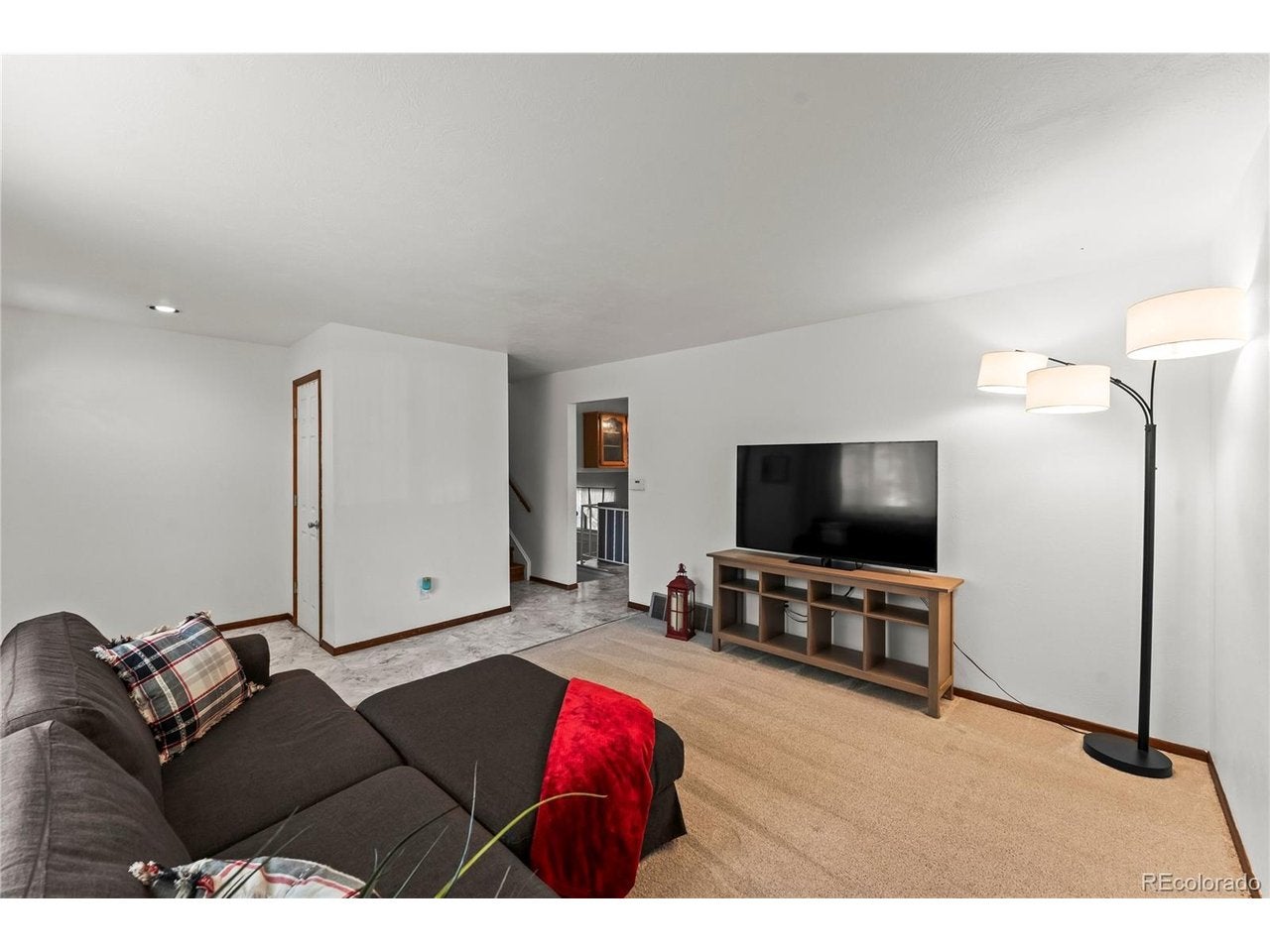 4025 N Carefree Cir, Colorado Springs, CO 80917 photo