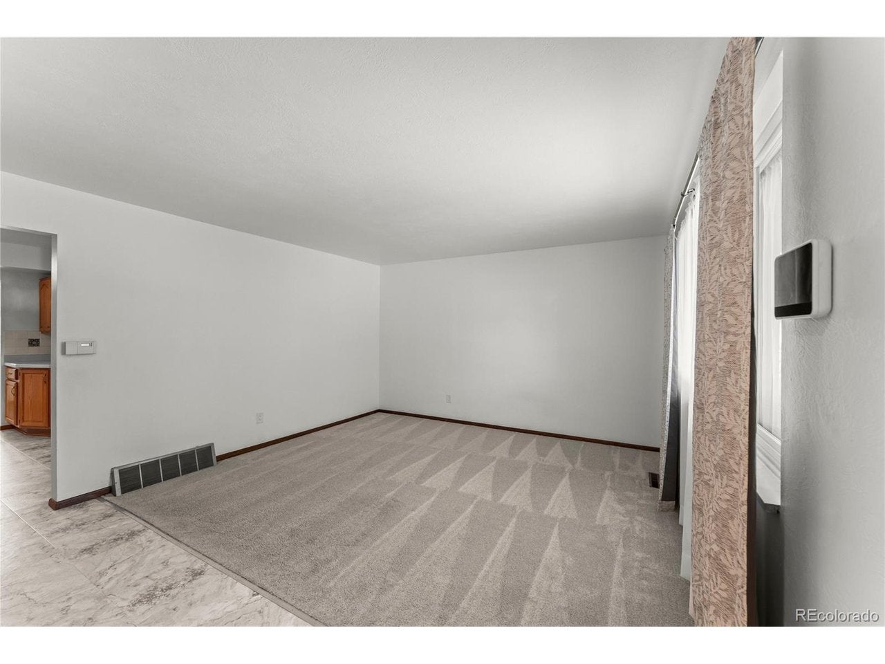 4025 N Carefree Cir, Colorado Springs, CO 80917 photo