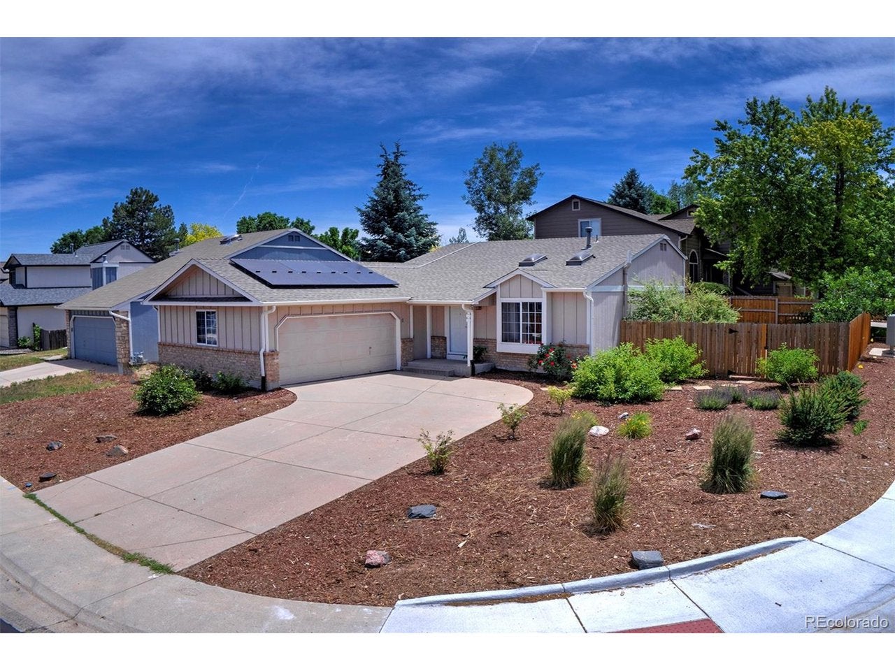 11542 Lake Dr, Littleton, CO 80127