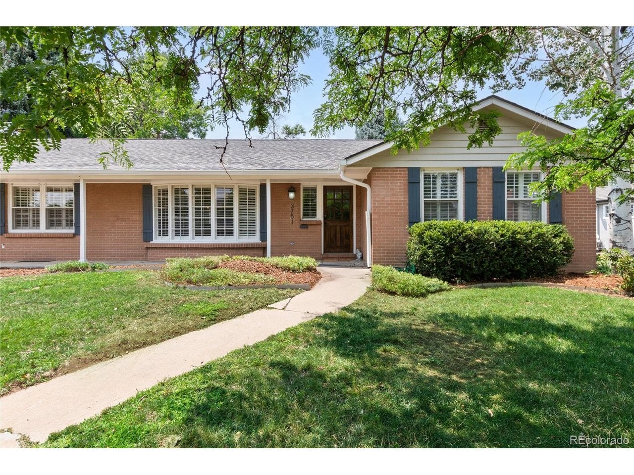 3751 S Hillcrest Dr, Denver, CO 80237 photo