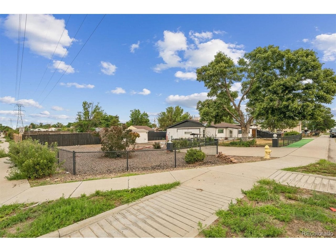 6921 Quebec St, Commerce City, CO 80022 photo