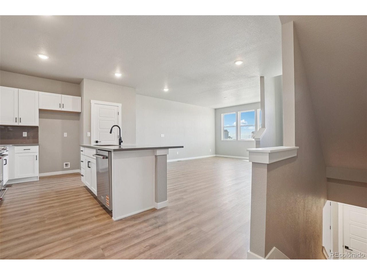 24121 E 54 Pl, Aurora, CO 80019 photo