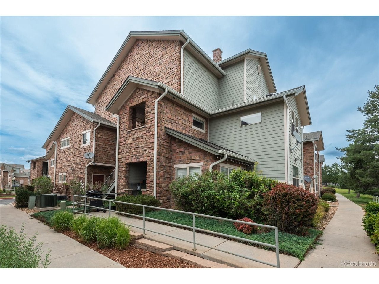 2541 Bahama Cir, Aurora, CO 80013