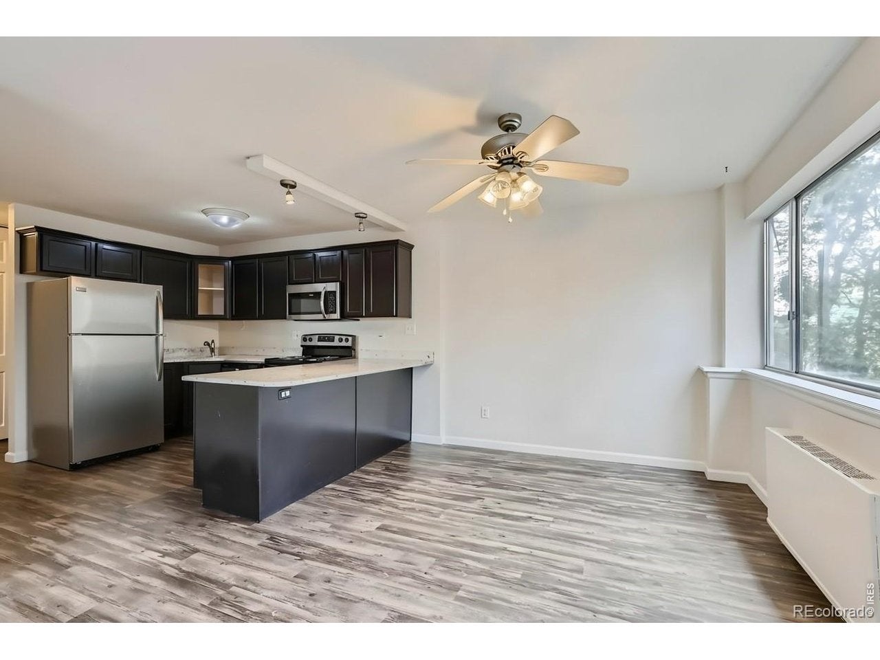 909 N Logan St #4 A, Denver, CO 80203 photo