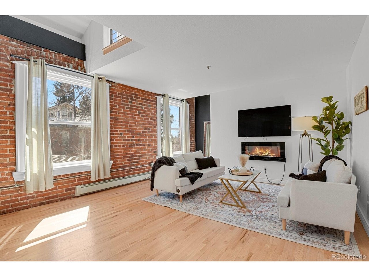 3249 Fairview Pl, Denver, CO 80211