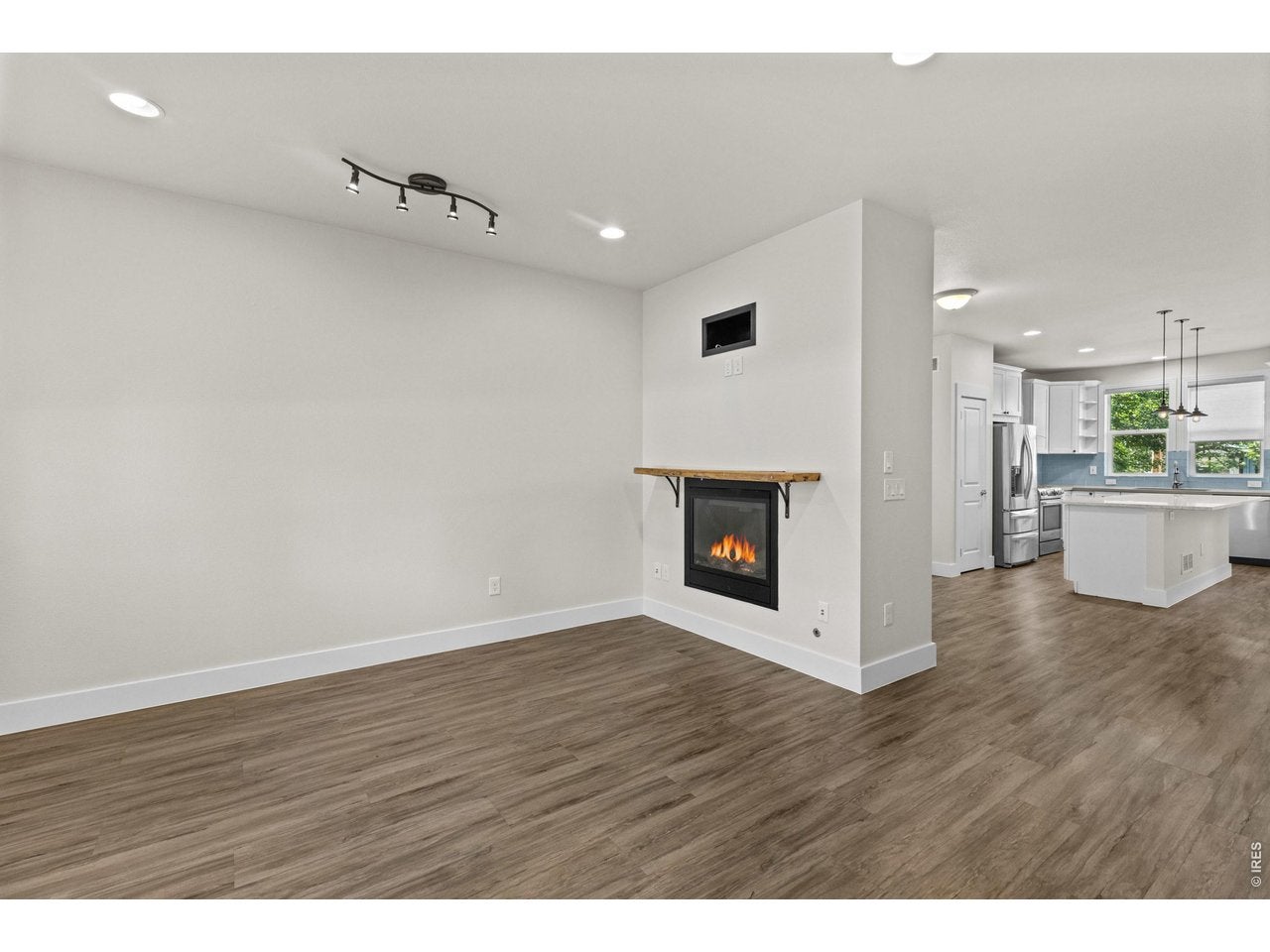 810 E Baseline Rd, Lafayette, CO 80026 photo