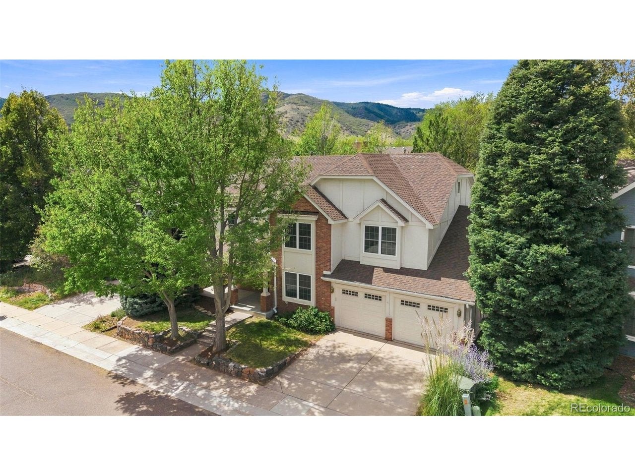 7 Bridlegate Ln, Littleton, CO 80127