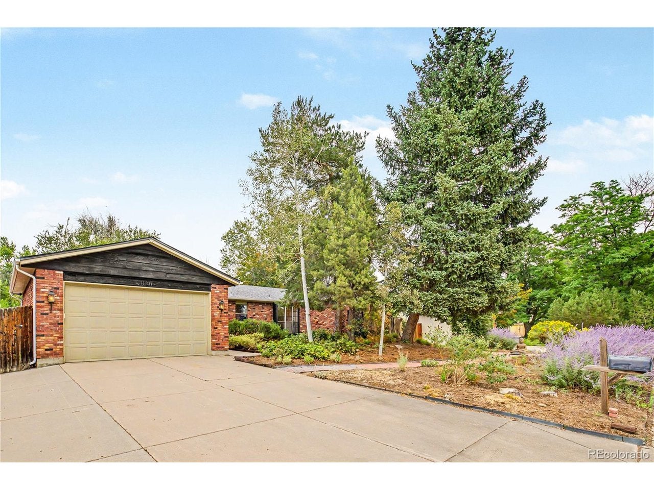 11811 Arkansas Ave, Aurora, CO 80012
