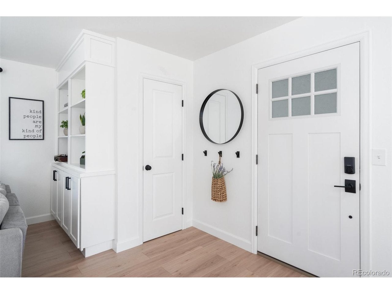 3135 Raindrop Dr, Colorado Springs, CO 80917 photo