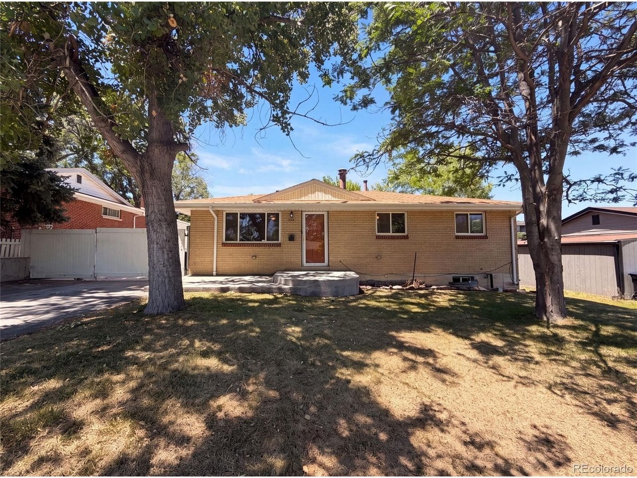 5667 Johnson St, Arvada, CO 80002
