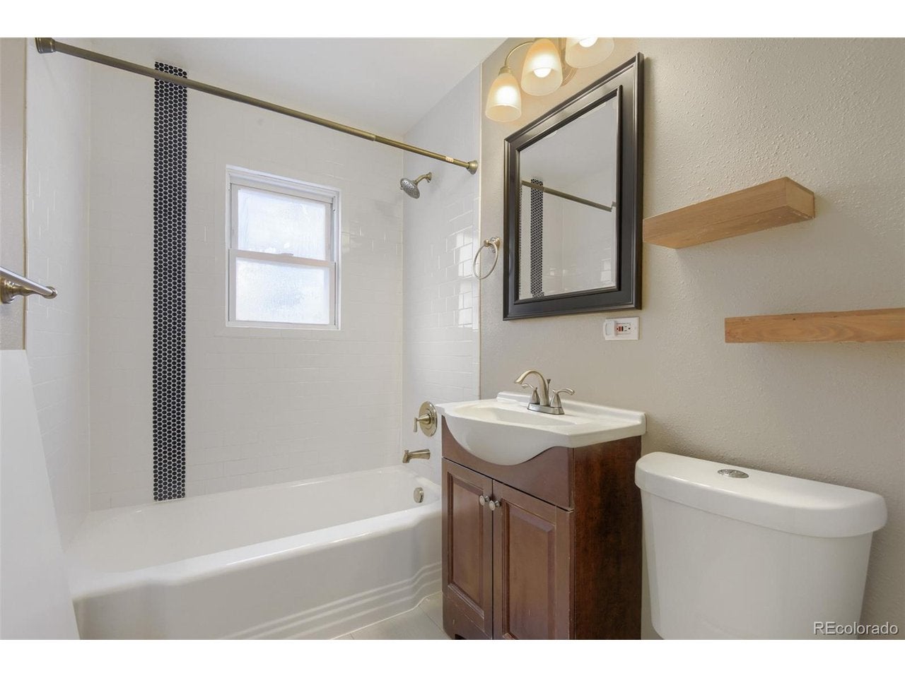 1704 W Crestline Ave, Littleton, CO 80120 photo
