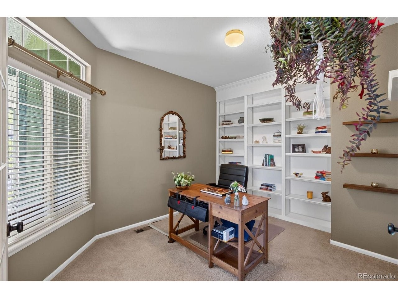 17807 E Oakwood Ln, Aurora, CO 80016 photo