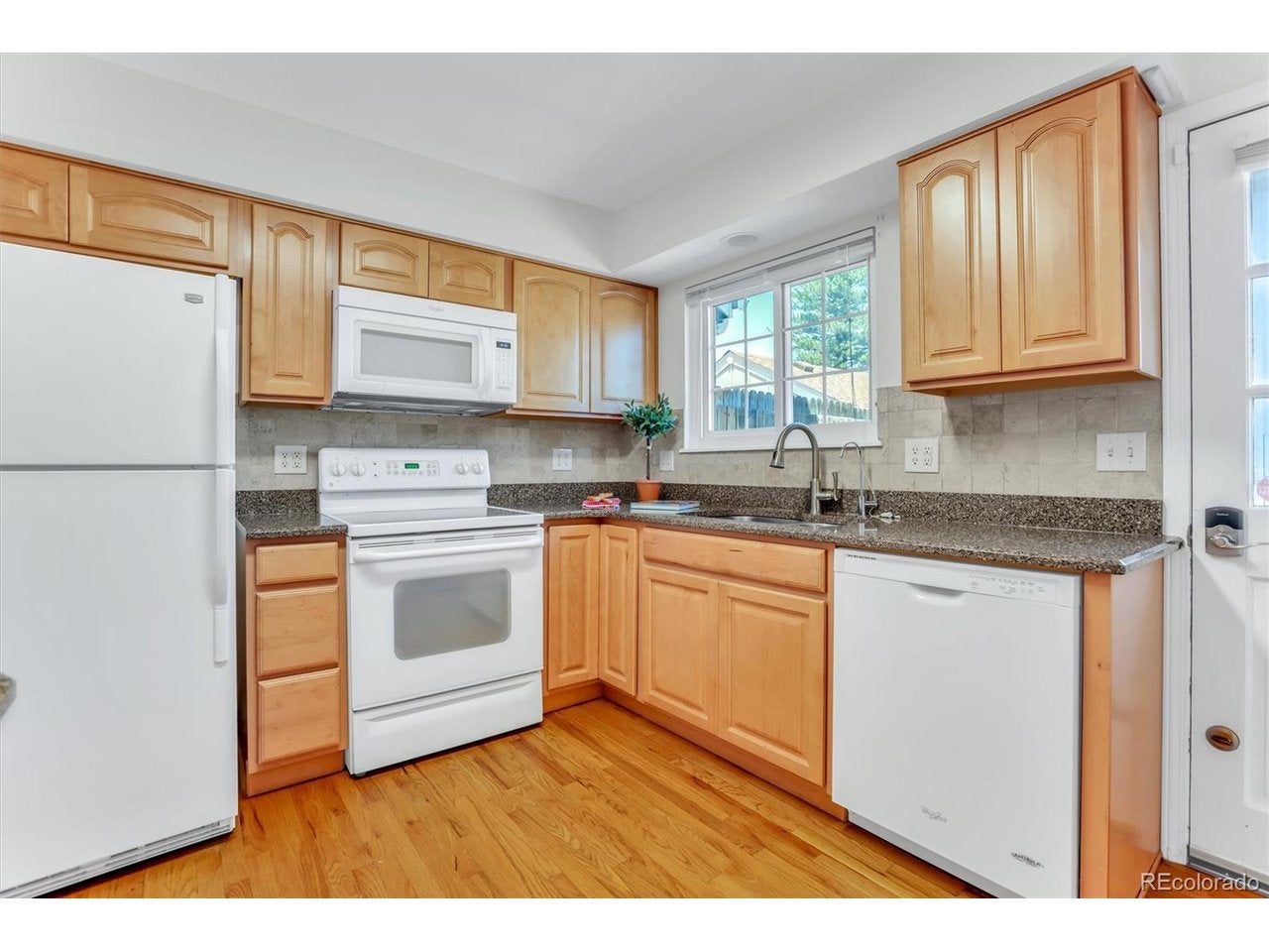2433 E Fremont Ct, Centennial, CO 80122 photo