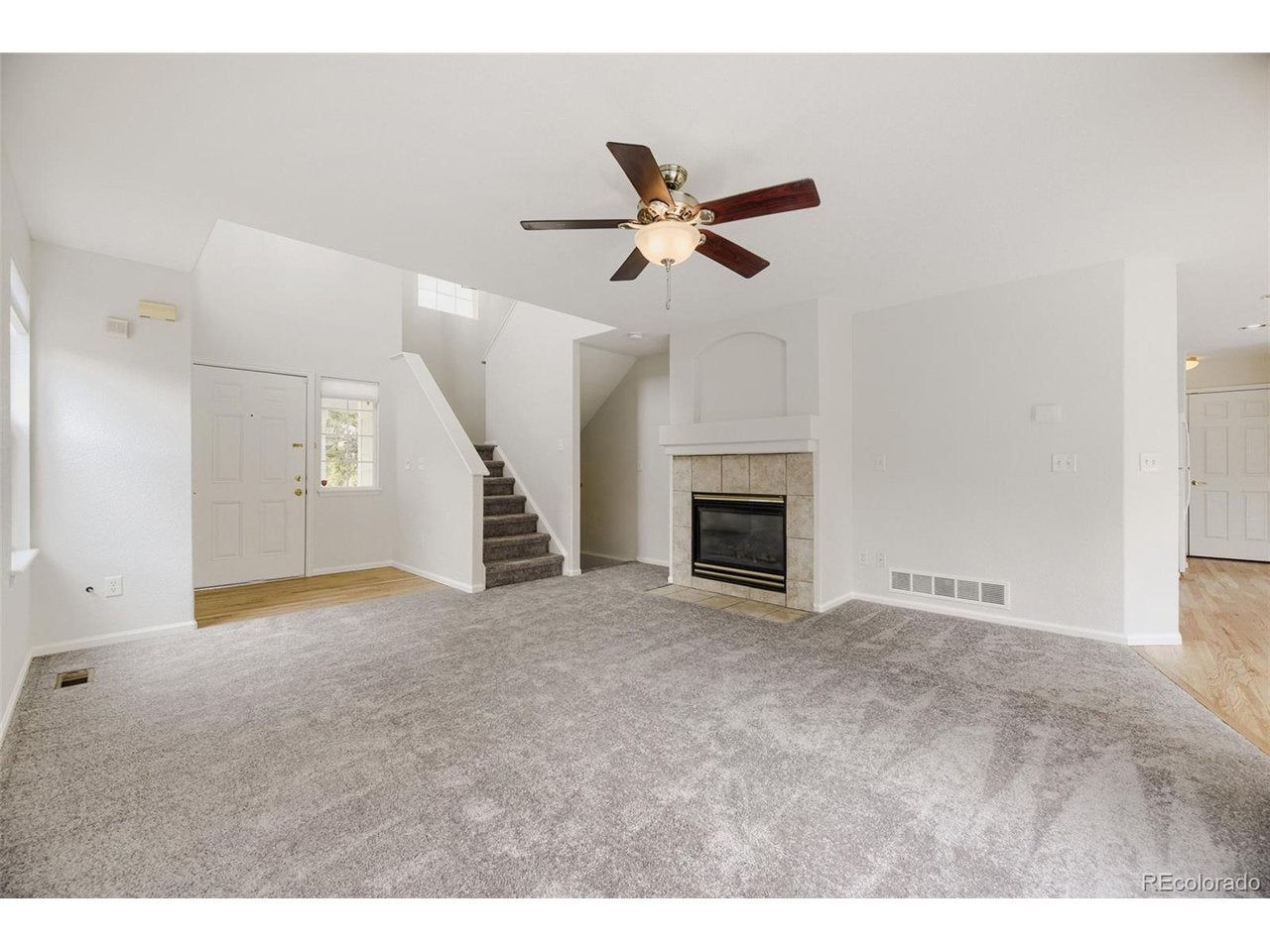 2831 S Walden Way, Aurora, CO 80013 photo
