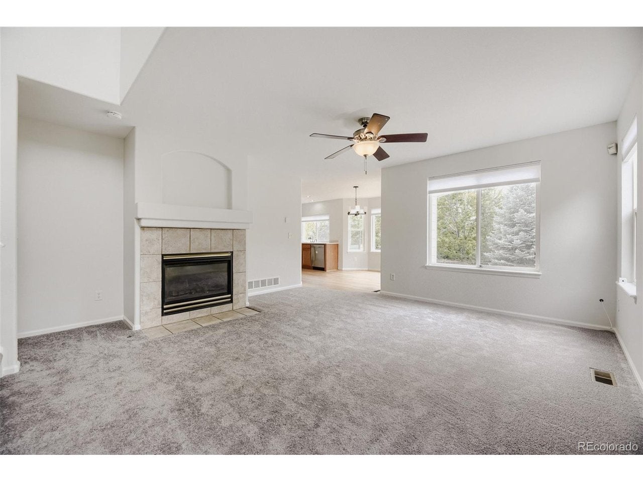 2831 S Walden Way, Aurora, CO 80013 photo