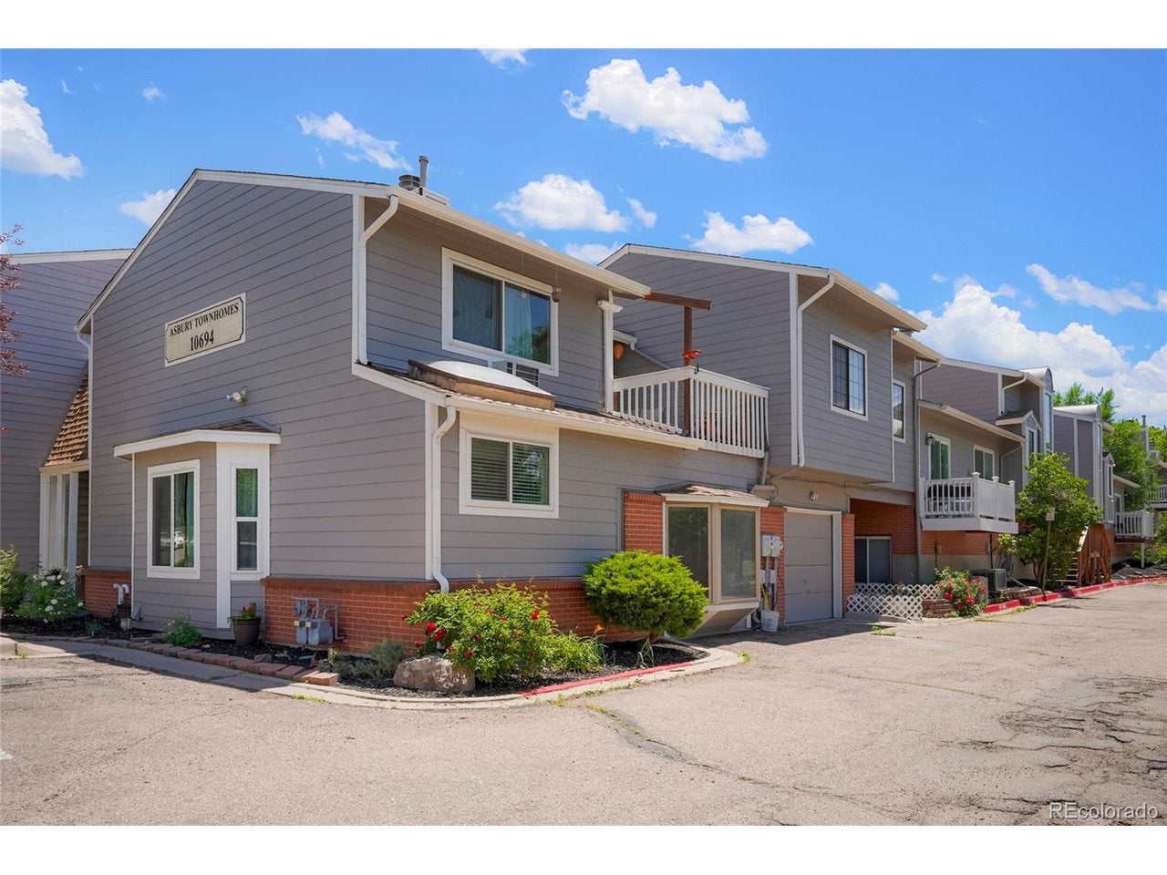 10694 Asbury Ave, Aurora, CO 80014