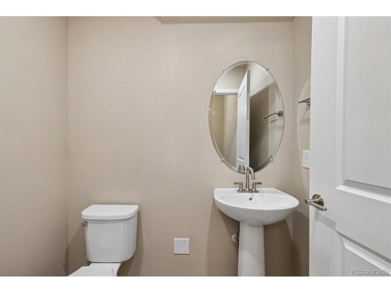 6710 Merseyside Ln, Castle Pines, CO 80108 photo